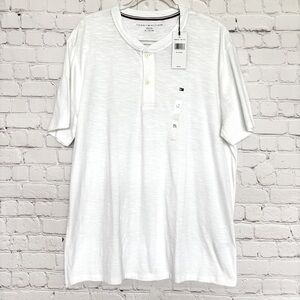 TOMMY HILFIGER Men's Short Sleeve White Henley T-Shirt—NWT—XL